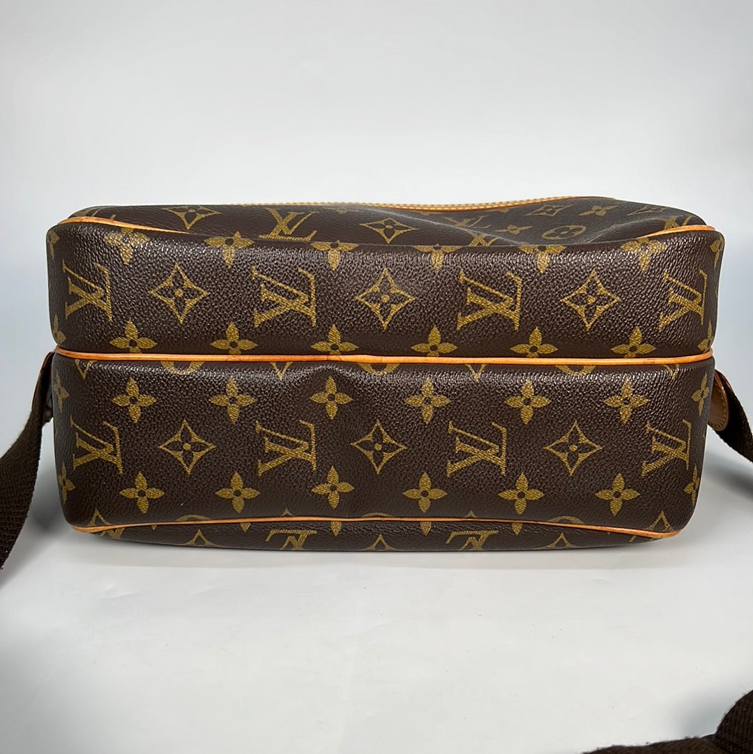 Louis Vuitton, Bags, Authentic Louis Vuitton Monogram Reporter Pm  Shoulder Cross Bag Junk