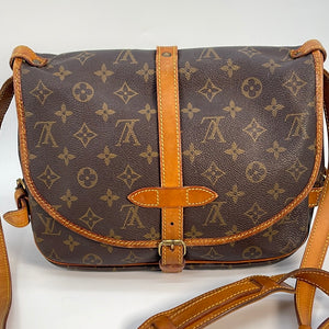Preloved Louis Vuitton Monogram Saumur 30 Crossbody Bag AR1911 012623