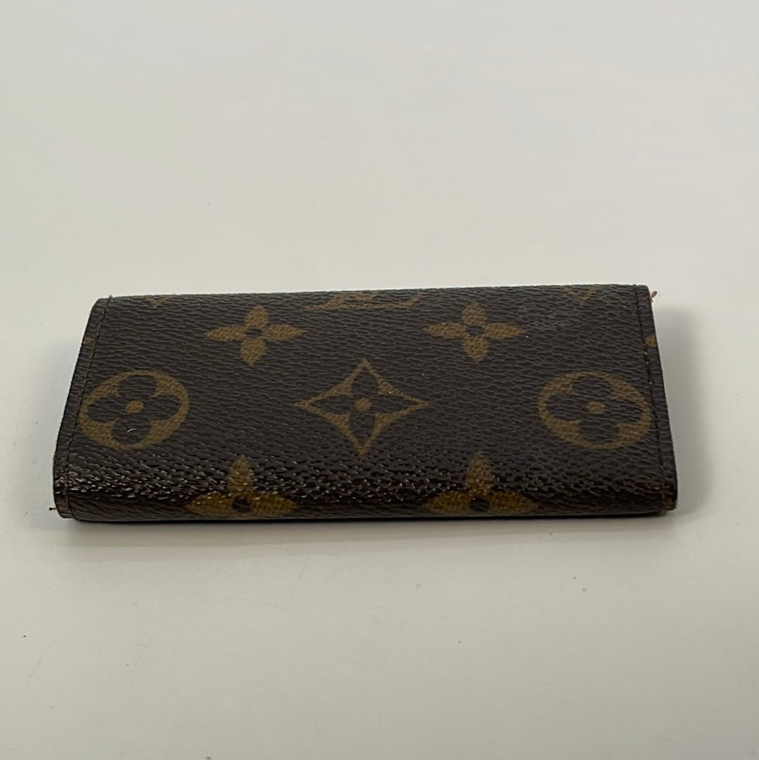 Preloved Louis Vuitton Monogram 4 Key Holder FL1004 011723
