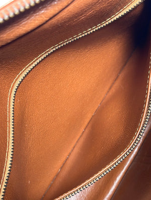 Vintage Louis Vuitton Monogram Sac Bandouliere 30 Bag with Shoulder Strap 823 020123