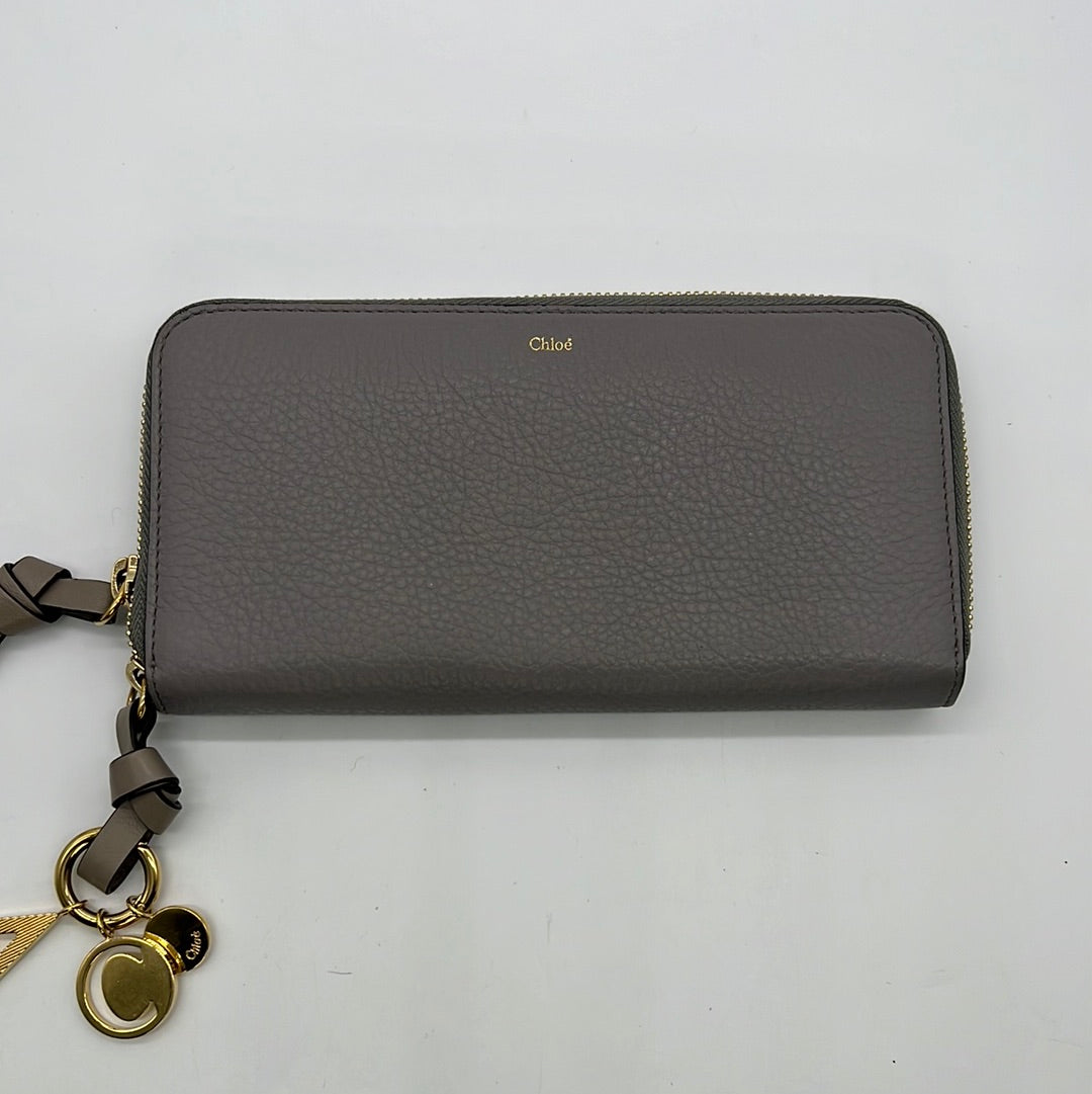 Preloved Chloe Grey Leather Zippy Zip Around Long Wallet DOTPGD 012223