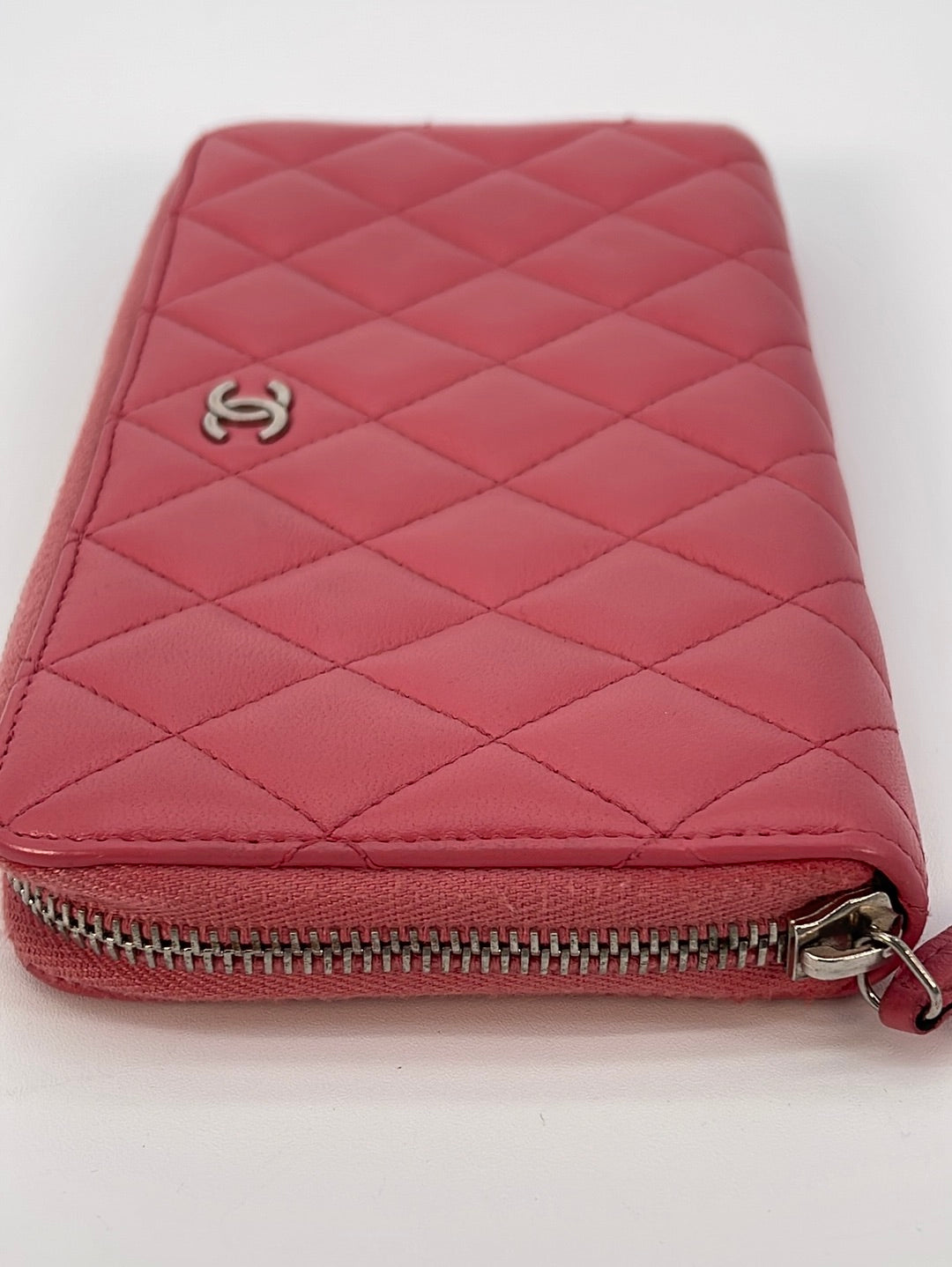 Preloved CHANEL Quilted Pink Matelasse Medium Zip Around Wallet 16649964 032323