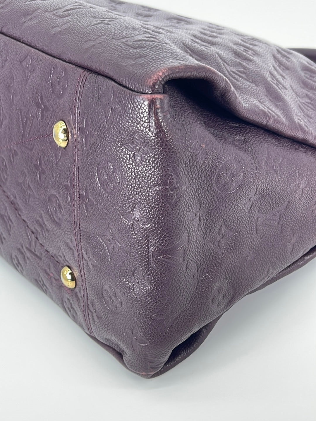 Louis Vuitton Micro Vanity Pearly Lilac in Monogram Empreinte Embossed  Supple Grained Cowhide Leather with Gold-tone - US