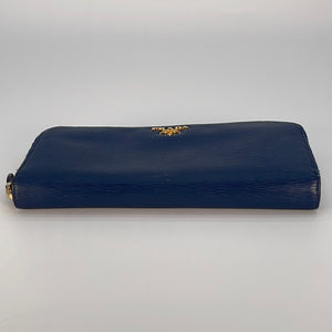 PRELOVED PRADA Saffiano Blue Leather Zip Around Long Wallet QR7HWW2 033023